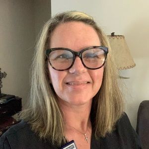 Meet your Posher, Vanessa